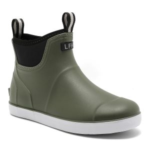 Read more about the article Lezzglt Mens Deck Boots Review